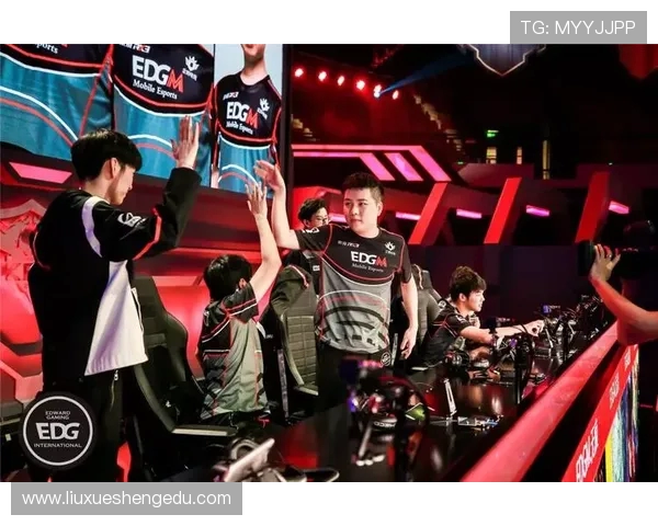 和平精英战术分析：EDG快攻策略的深度解读与应用探讨